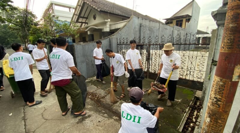 LDII Kota Bandung Peringati HPSN 2025 dengan Aksi Peduli Lingkungan - LDII Kota Bandung