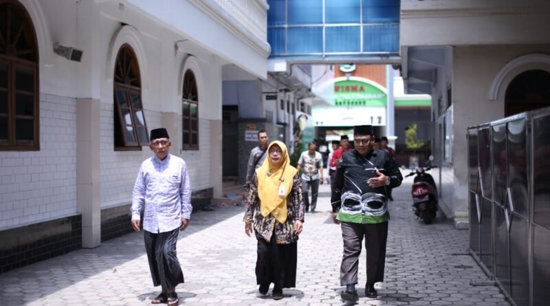 Santri Berpendidikan Lebih Tinggi: DPW LDII Jatim Adakan MoU - LDII Kota Bandung