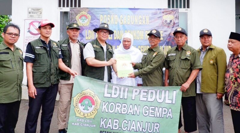 Peduli Korban Gempa Cianjur LDII Jabar Serahkan Bantuan - LDII Kota Bandung